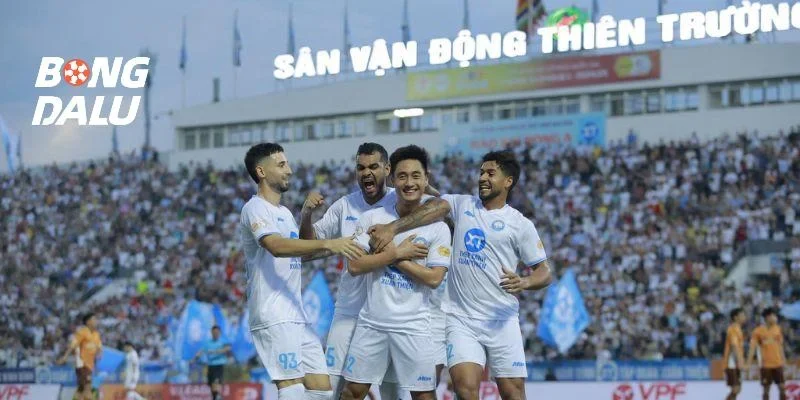 Nam Định tiến gần ngôi vương